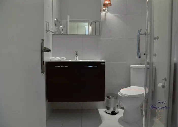 Glarentza Hotel 3*