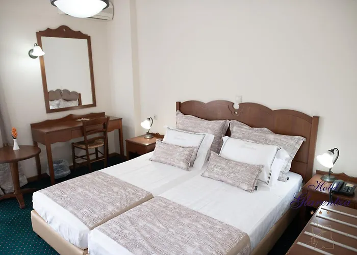 Glarentza Hotel 3*