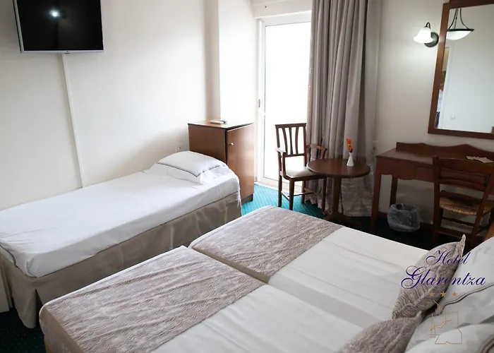 Hotel Glarentza 3*