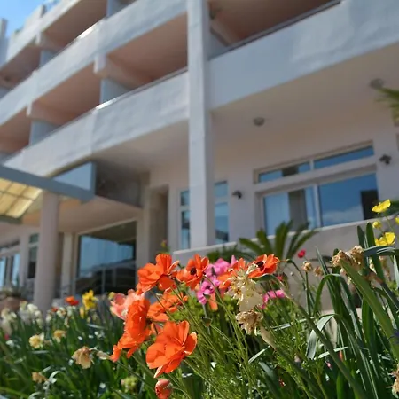 Glarentza Hotel