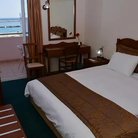 ホテル Glarentza Kastro-Kyllini