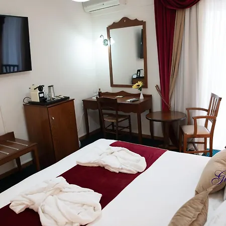 Hotel Glarentza